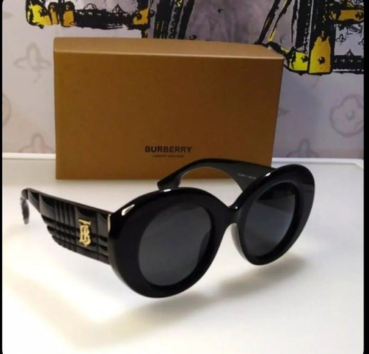 Burberry Sunnies + Free Bracelet Piece