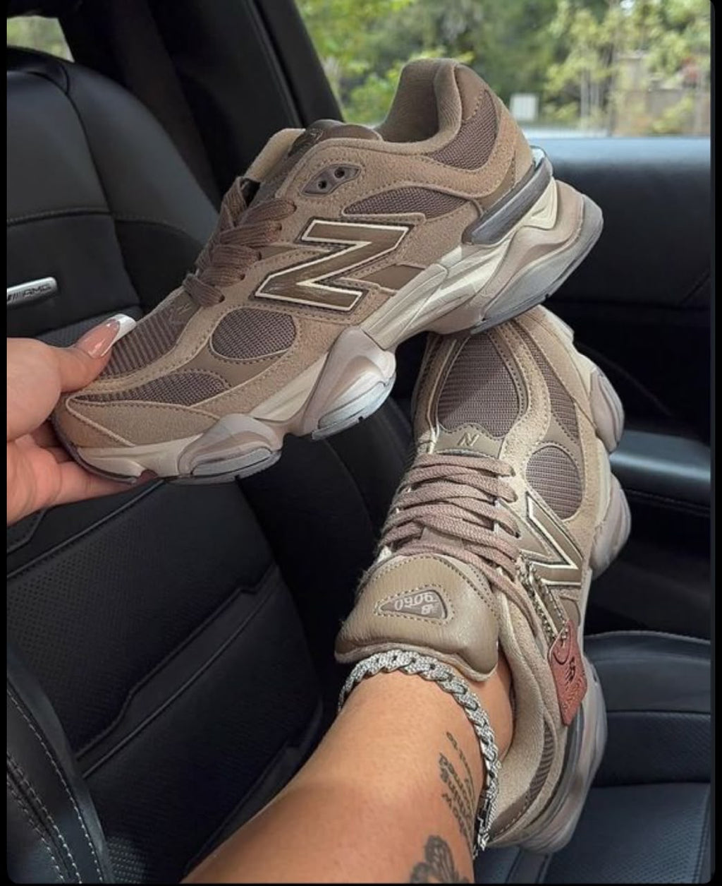 New Balance U9060 v1 + free gift