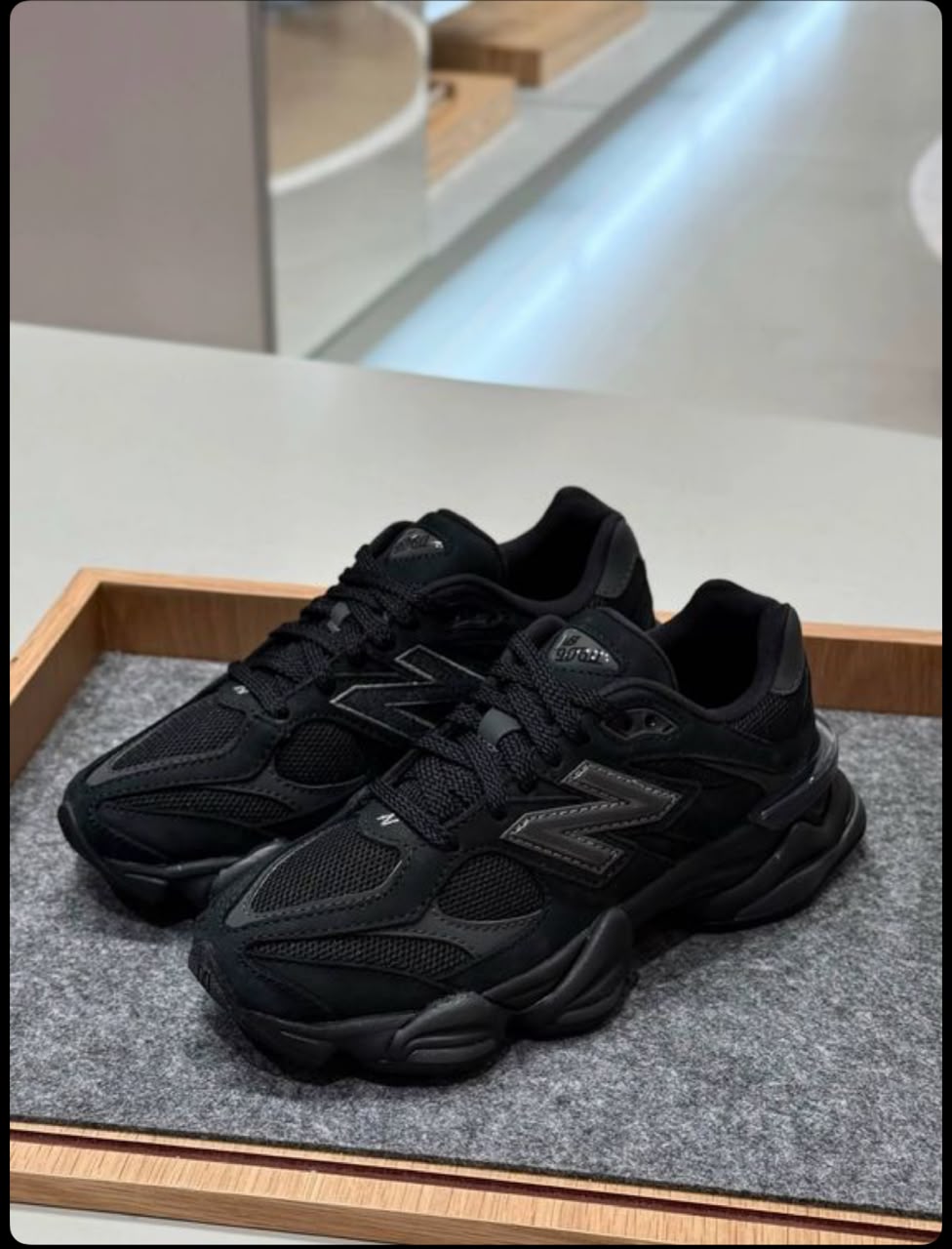 Midnight Black New Balance 9060 + A free gift