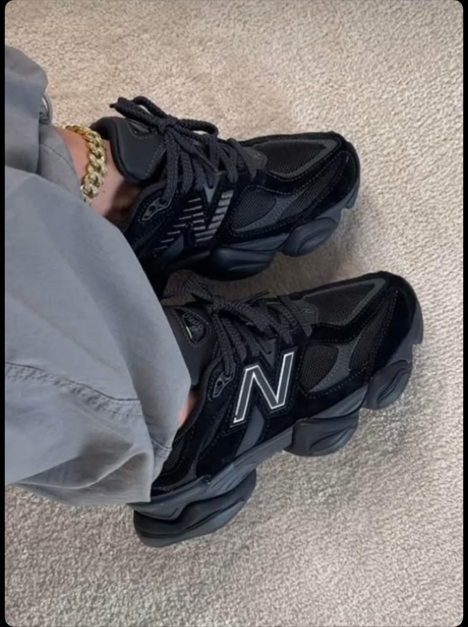Midnight Black New Balance 9060 + A free gift