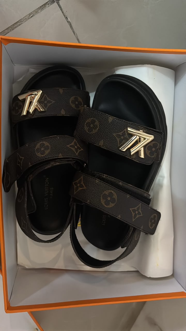 ✨ Louis Vuitton Monogram Sandals – Walk in Luxury ✨ + (free jewellery stack)