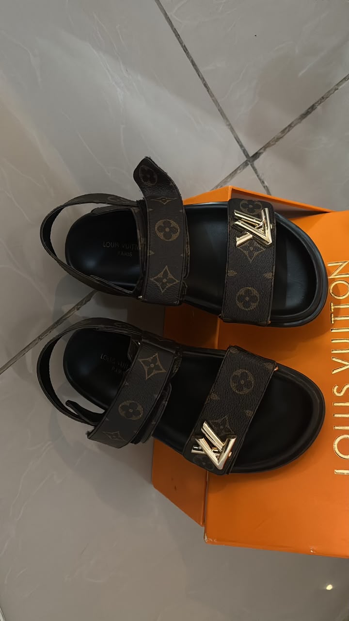 ✨ Louis Vuitton Monogram Sandals – Walk in Luxury ✨ + (free jewellery stack)