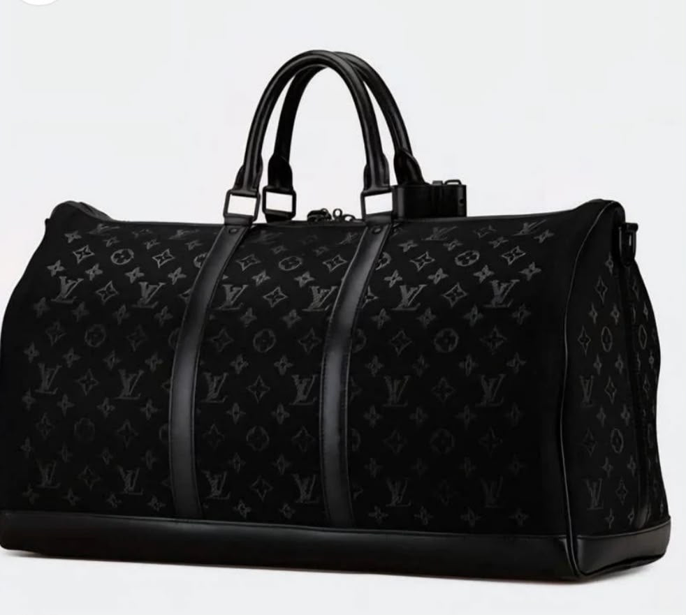 Louis Vuitton Traveling Bags (Wallet or Jeweelery stack or Mini Bag)
