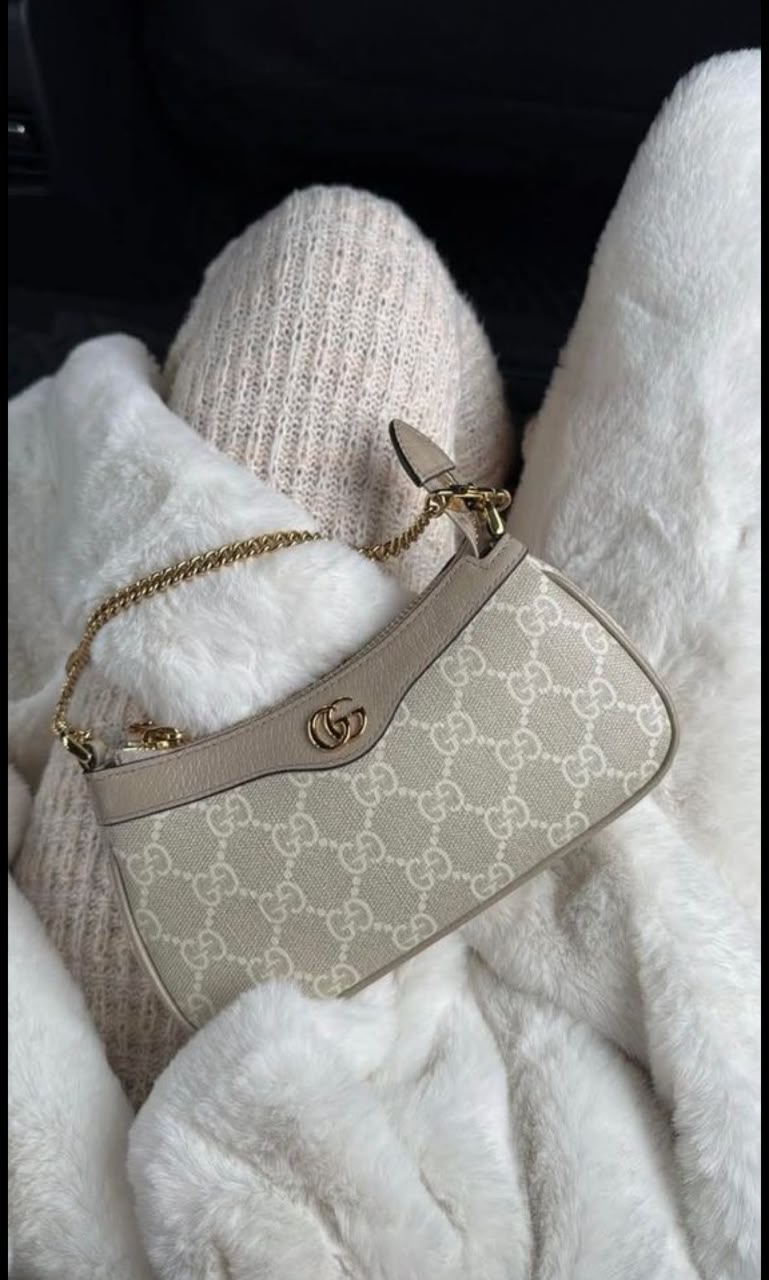✨👜 Timeless Gucci Bag 👜✨ + Free Gift