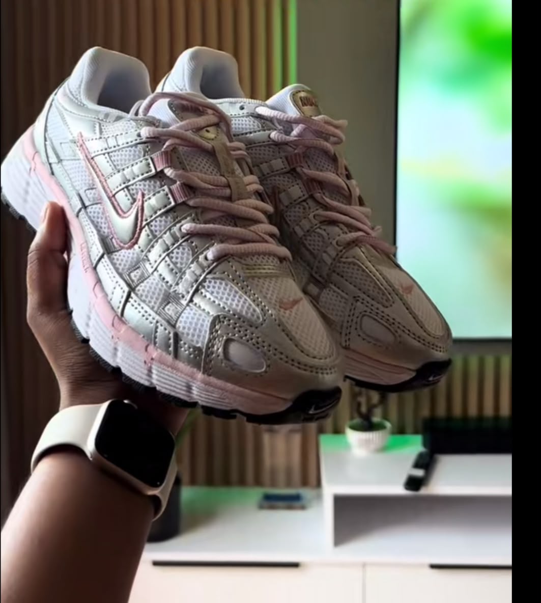 Nike Sneakers +  Free Shirt or Free Jewellery Set